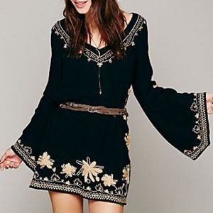 FREE PEOPLE SKYFALL EMBROIDERED V-NECK DRESS/TUNIC